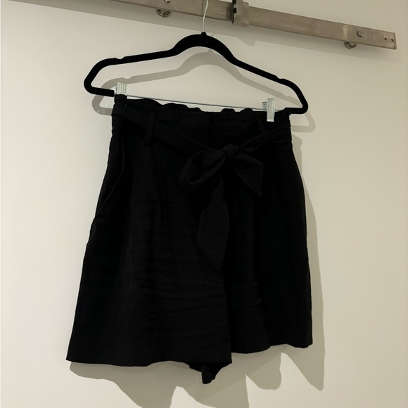 H&M Black Tie high waist Belt Shorts - Sz 8 NWOT - Picture 3 of 6